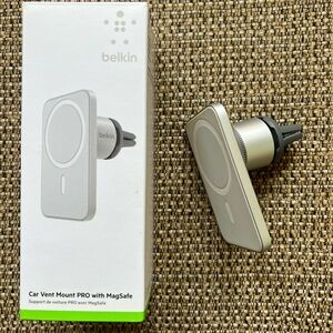 Belkin car vent mount PRO MagSafe